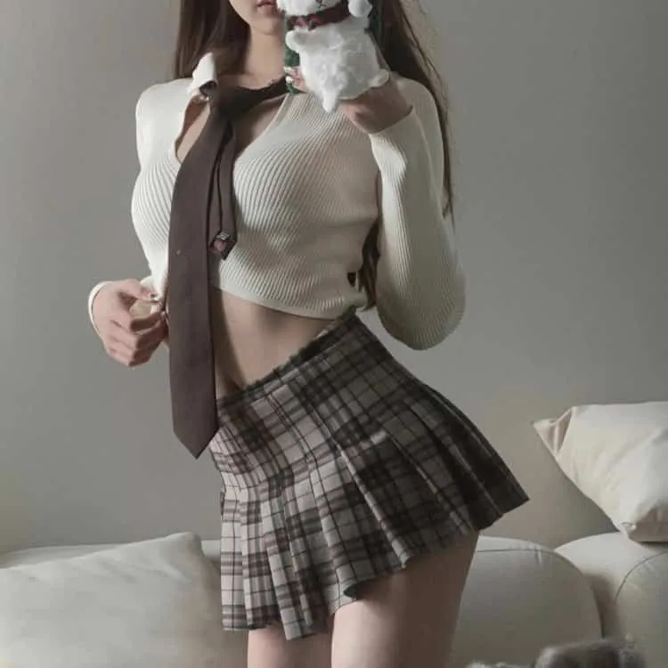催泪治愈黑马《担保》成东日河智苑：要债大叔被迫养大欠债人的女儿，不是亲生胜似亲生